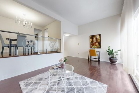 Photo 7 at 72 - 42 John Cabot Way, Jane Heights, Toronto