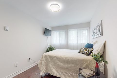 Photo 19 at 72 - 42 John Cabot Way, Jane Heights, Toronto