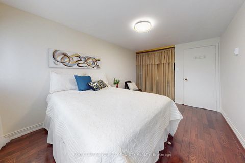 Photo 20 at 72 - 42 John Cabot Way, Jane Heights, Toronto