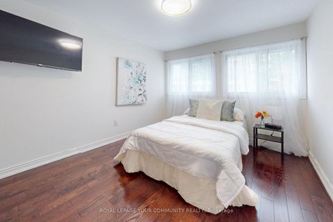 Photo 24 at 72 - 42 John Cabot Way, Jane Heights, Toronto