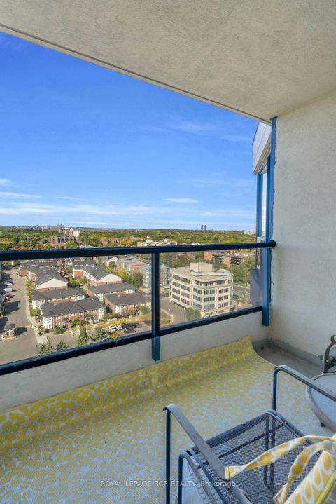 Photo 32 at 1607 - 1 Clark Avenue W, Yorkhill, Vaughan
