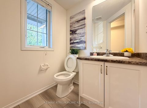 Photo 5 at 284 Church Street S, Harding, Richmond Hill