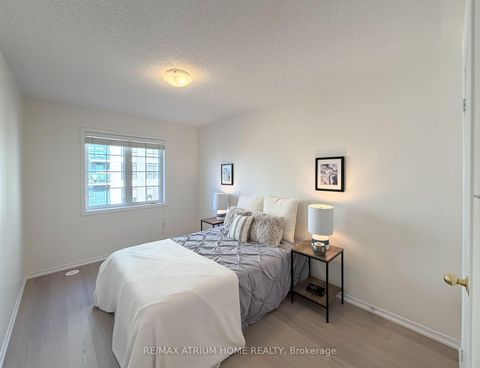 Photo 20 at 284 Church Street S, Harding, Richmond Hill