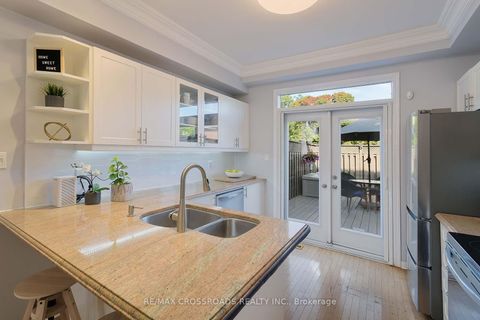 Photo 5 at 6 - 3890 Bloor Street W, City Centre West, Toronto