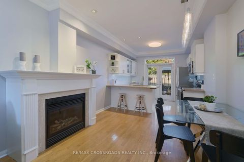 Photo 9 at 6 - 3890 Bloor Street W, City Centre West, Toronto