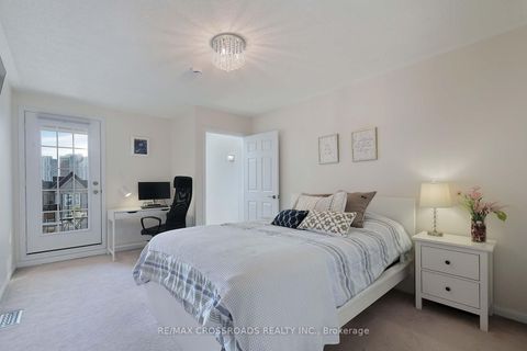 Photo 23 at 6 - 3890 Bloor Street W, City Centre West, Toronto