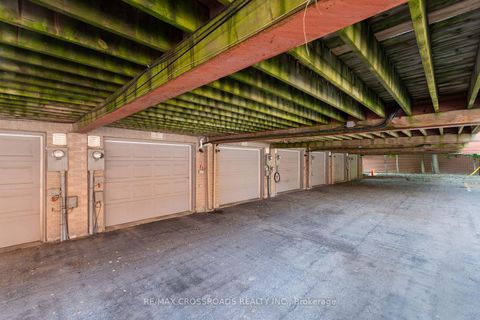Photo 32 at 6 - 3890 Bloor Street W, City Centre West, Toronto