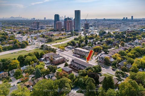 Photo 36 at 6 - 3890 Bloor Street W, City Centre West, Toronto