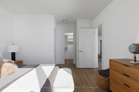 Photo 26 at 912 - 155 Merchants' Wharf, Waterfront Communities C8, Toronto