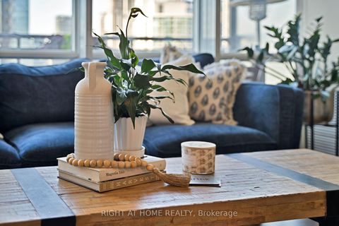 Photo 8 at 3205 - 15 Fort York Boulevard, Waterfront Communities C1, Toronto