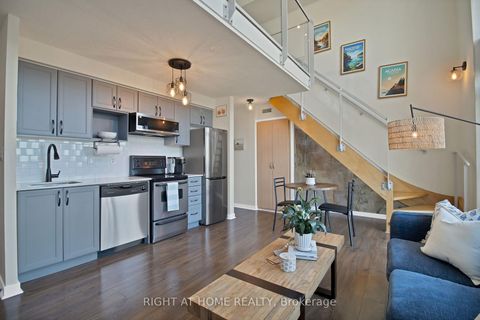 Photo 10 at 3205 - 15 Fort York Boulevard, Waterfront Communities C1, Toronto