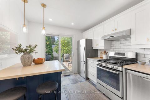 Photo 11 at 28 Pickering Street, Danforth, Toronto