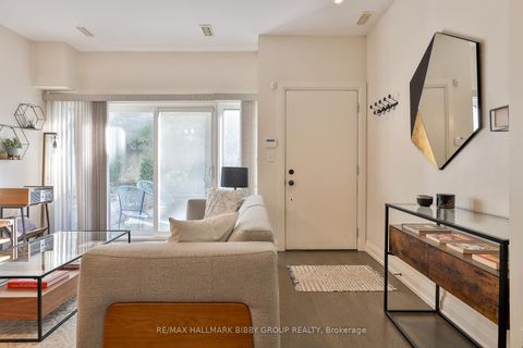 Photo 4 at 20 - 284 Brock Avenue, Little Portugal, Toronto