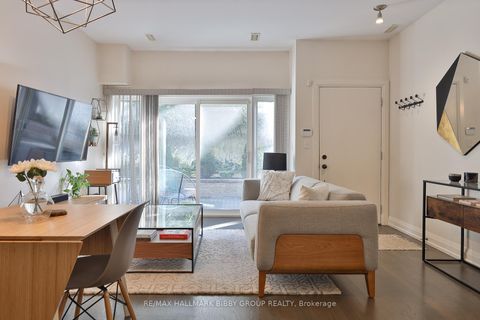 Photo 7 at 20 - 284 Brock Avenue, Little Portugal, Toronto