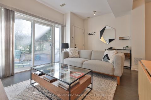 Photo 8 at 20 - 284 Brock Avenue, Little Portugal, Toronto