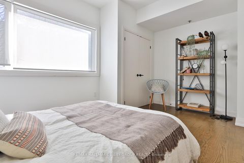 Photo 24 at 20 - 284 Brock Avenue, Little Portugal, Toronto