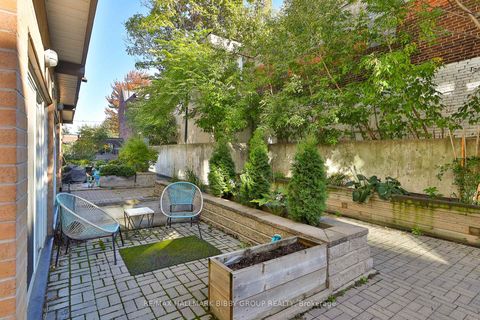 Photo 34 at 20 - 284 Brock Avenue, Little Portugal, Toronto