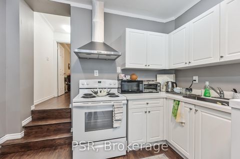 Photo 6 at 640 Pape Avenue, North Riverdale, Toronto Photo 6 at 640 Pape Avenue, North Riverdale, Toronto