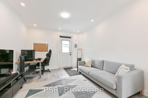 Photo 18 at 640 Pape Avenue, North Riverdale, Toronto Photo 18 at 640 Pape Avenue, North Riverdale, Toronto