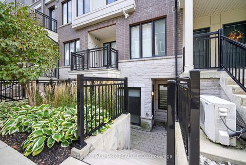 Photo 2 at 10 - 130 Long Branch Avenue, Long Branch, Toronto