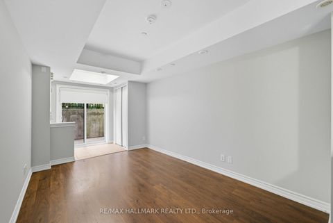 Photo 7 at 10 - 130 Long Branch Avenue, Long Branch, Toronto