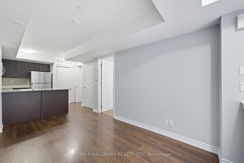 Photo 8 at 10 - 130 Long Branch Avenue, Long Branch, Toronto