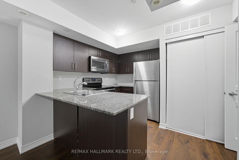 Photo 13 at 10 - 130 Long Branch Avenue, Long Branch, Toronto