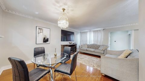 Photo 3 at 101 Red River Crescent, Rouge E11, Toronto