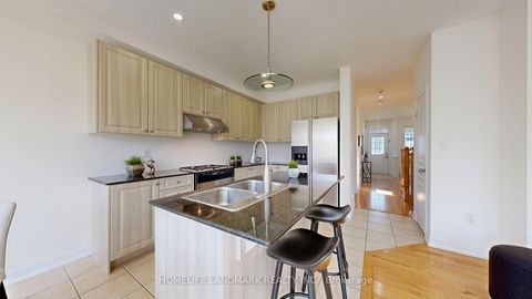 Photo 8 at 116 Pelee Avenue, Kleinburg, Vaughan Photo 8 at 116 Pelee Avenue, Kleinburg, Vaughan