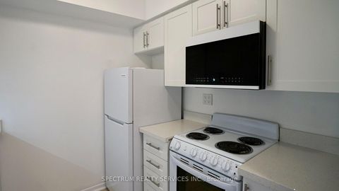Photo 8 at 1605 - 44 St Joseph Street, Bay Street Corridor, Toronto