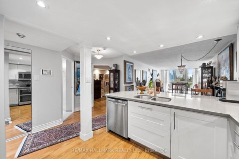 Photo 4 at 906 - 15 Maitland Place, South St. James Town, Toronto
