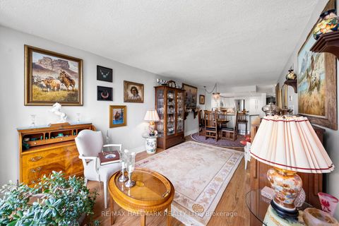 Photo 8 at 906 - 15 Maitland Place, South St. James Town, Toronto