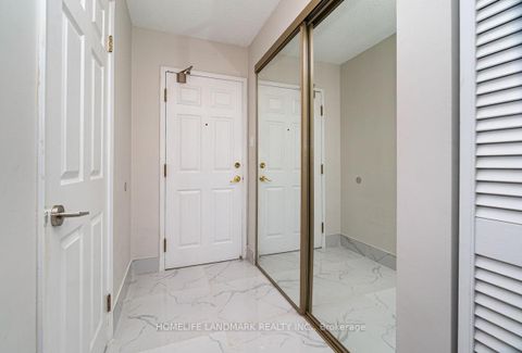 Photo 3 at 712 - 175 Cedar Avenue, Harding, Richmond Hill Photo 3 at 712 - 175 Cedar Avenue, Harding, Richmond Hill