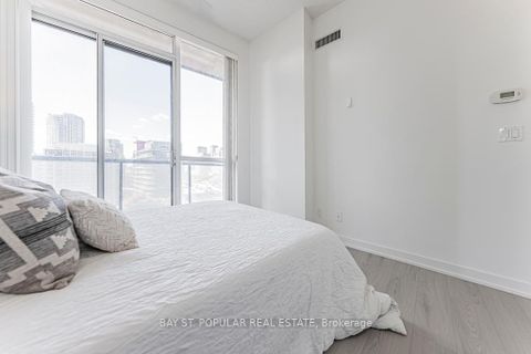 Photo 11 at 1503 - 20 Bruyeres Mews, Niagara, Toronto