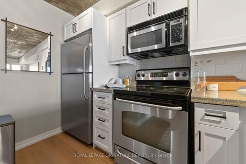 Photo 7 at 610 - 1005 King Street W, Niagara, Toronto