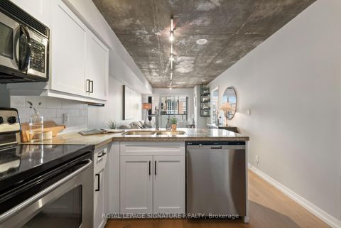 Photo 8 at 610 - 1005 King Street W, Niagara, Toronto