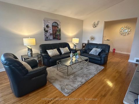 Photo 1 at 10 Blithfield Avenue, Bayview Village, Toronto