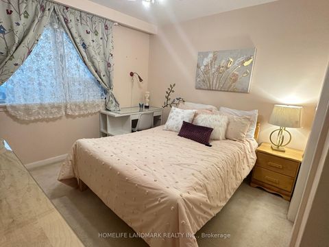 Photo 10 at 10 Blithfield Avenue, Bayview Village, Toronto