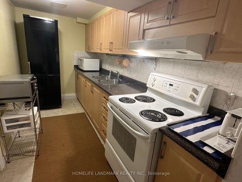 Photo 16 at 10 Blithfield Avenue, Bayview Village, Toronto