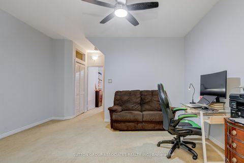 Photo 5 at 224 Lippincott Street, University, Toronto Photo 5 at 224 Lippincott Street, University, Toronto