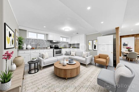 Photo 23 at 422 Maple Leaf Drive, Maple Leaf, Toronto