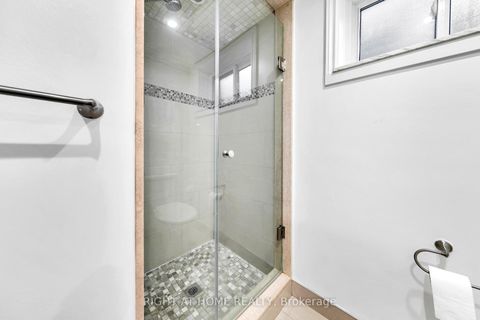 Photo 38 at 422 Maple Leaf Drive, Maple Leaf, Toronto