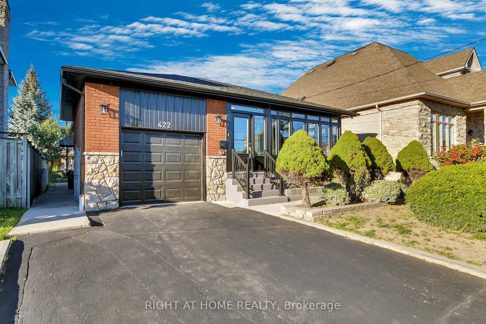 422 Maple Leaf Drive, Maple Leaf, Toronto 