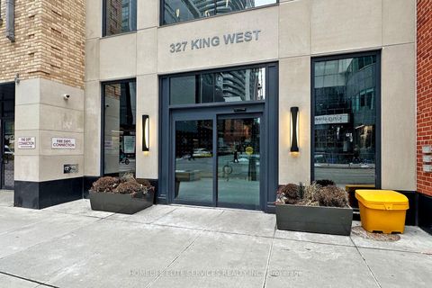Photo 7 at 702 - 327 King Street W, Waterfront Communities C1, Toronto