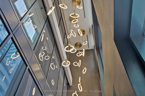 Photo 9 at 702 - 327 King Street W, Waterfront Communities C1, Toronto