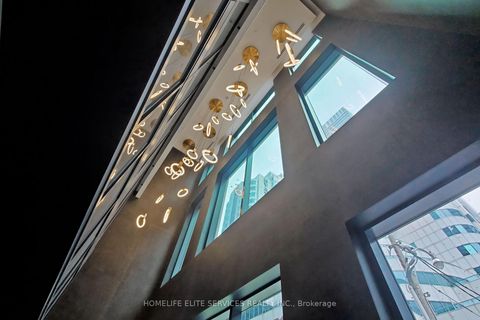 Photo 10 at 702 - 327 King Street W, Waterfront Communities C1, Toronto