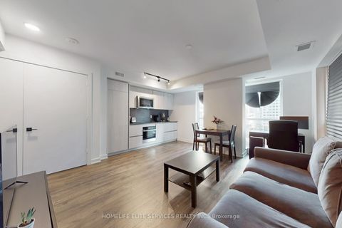 Photo 17 at 702 - 327 King Street W, Waterfront Communities C1, Toronto