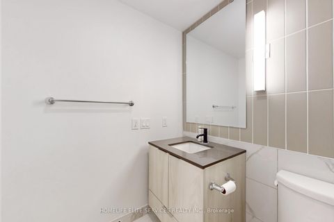 Photo 31 at 702 - 327 King Street W, Waterfront Communities C1, Toronto