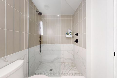Photo 32 at 702 - 327 King Street W, Waterfront Communities C1, Toronto