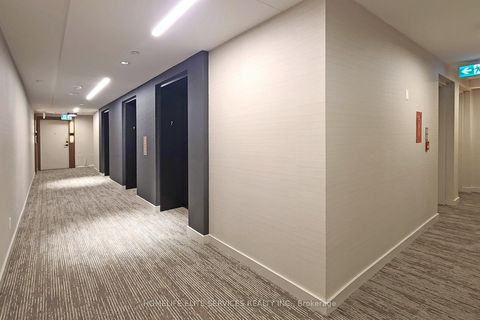 Photo 37 at 702 - 327 King Street W, Waterfront Communities C1, Toronto